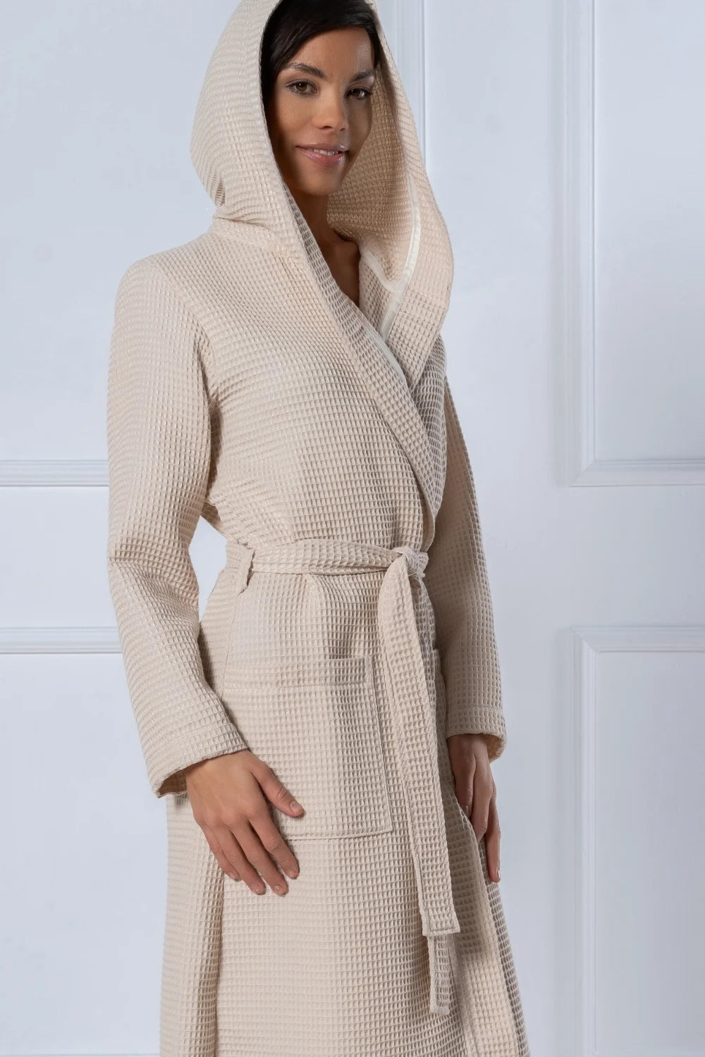 Belmanetti Waffle Bamboo Blend Hooded Robe in beige - Fast EU shipping