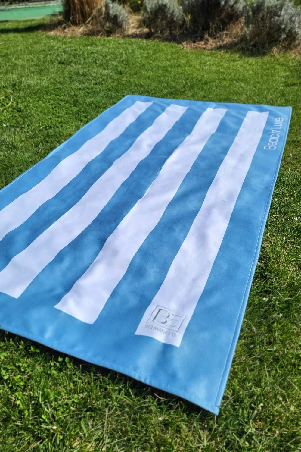 Belmanetti Quick Dry Dual Sided Beach Towel in Glacier Blue - Made in Europe