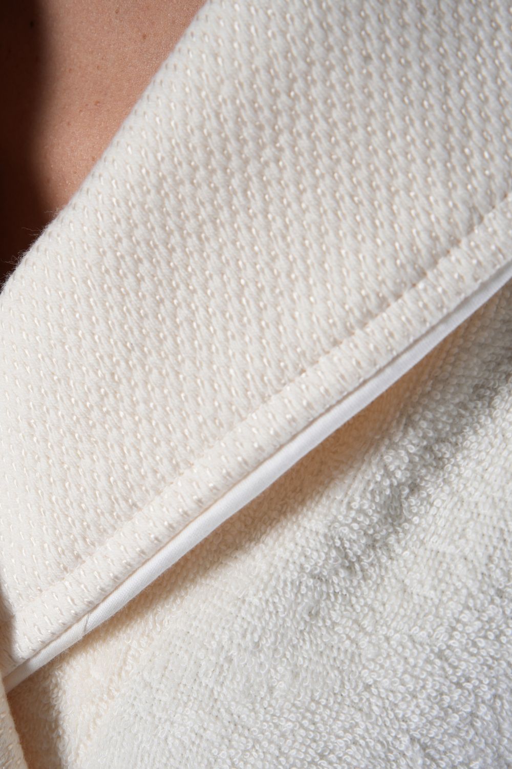 Belmanetti Eco Friendly Bamboo Cotton Shawl Collar in Cream - Free returns