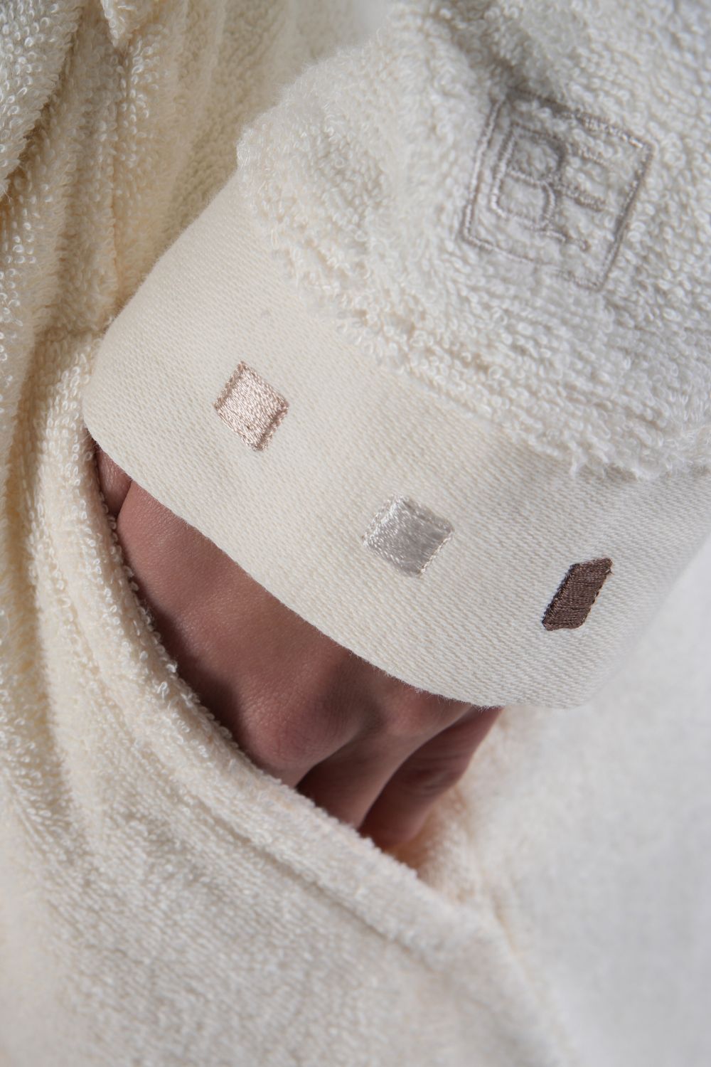 Belmanetti Eco Friendly Bamboo Cotton Shawl Collar in Cream - Long-lasting luxury