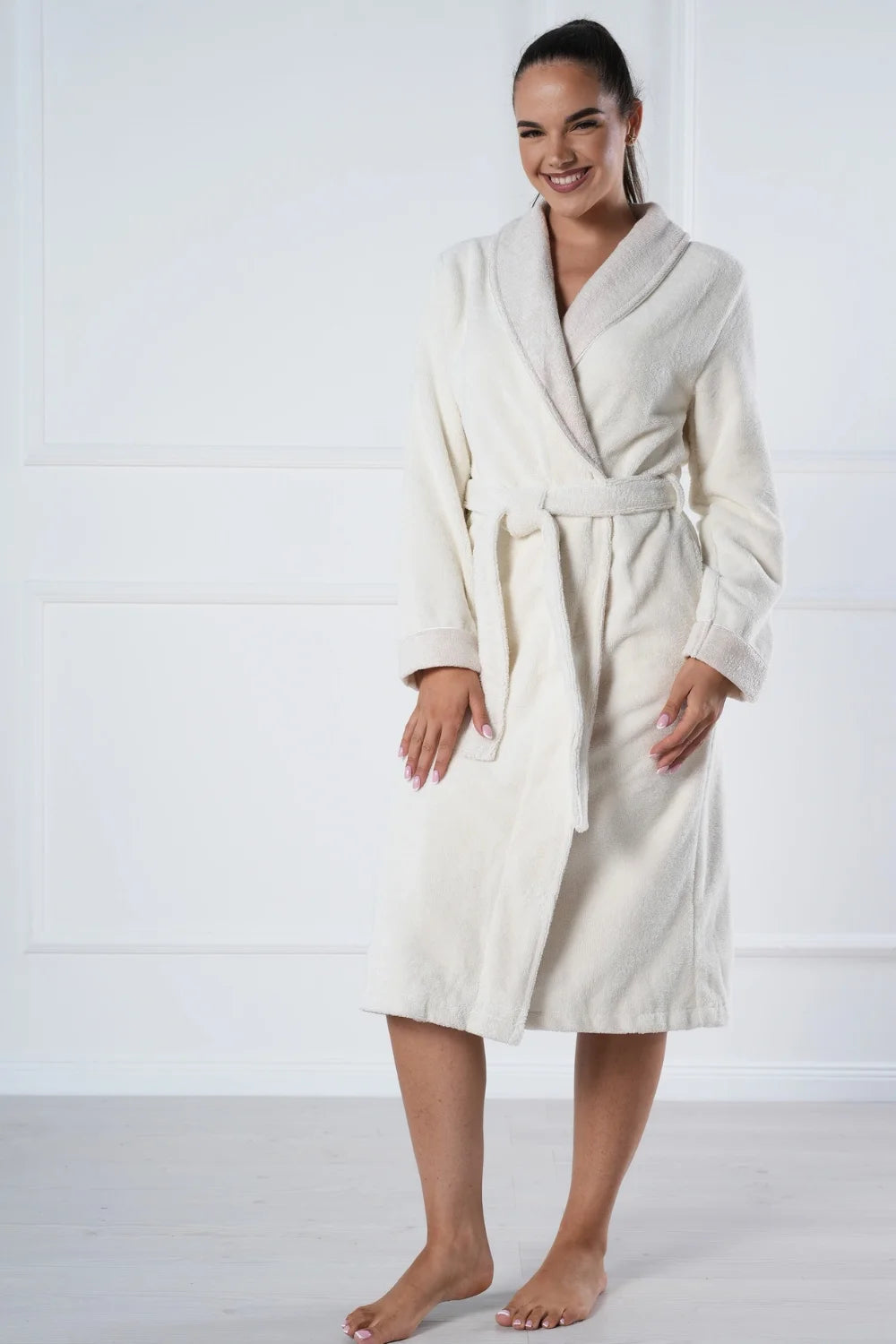 Belmanetti Bamboo Blend Luxe Contrast Shawl Collar in Cream - Free delivery available