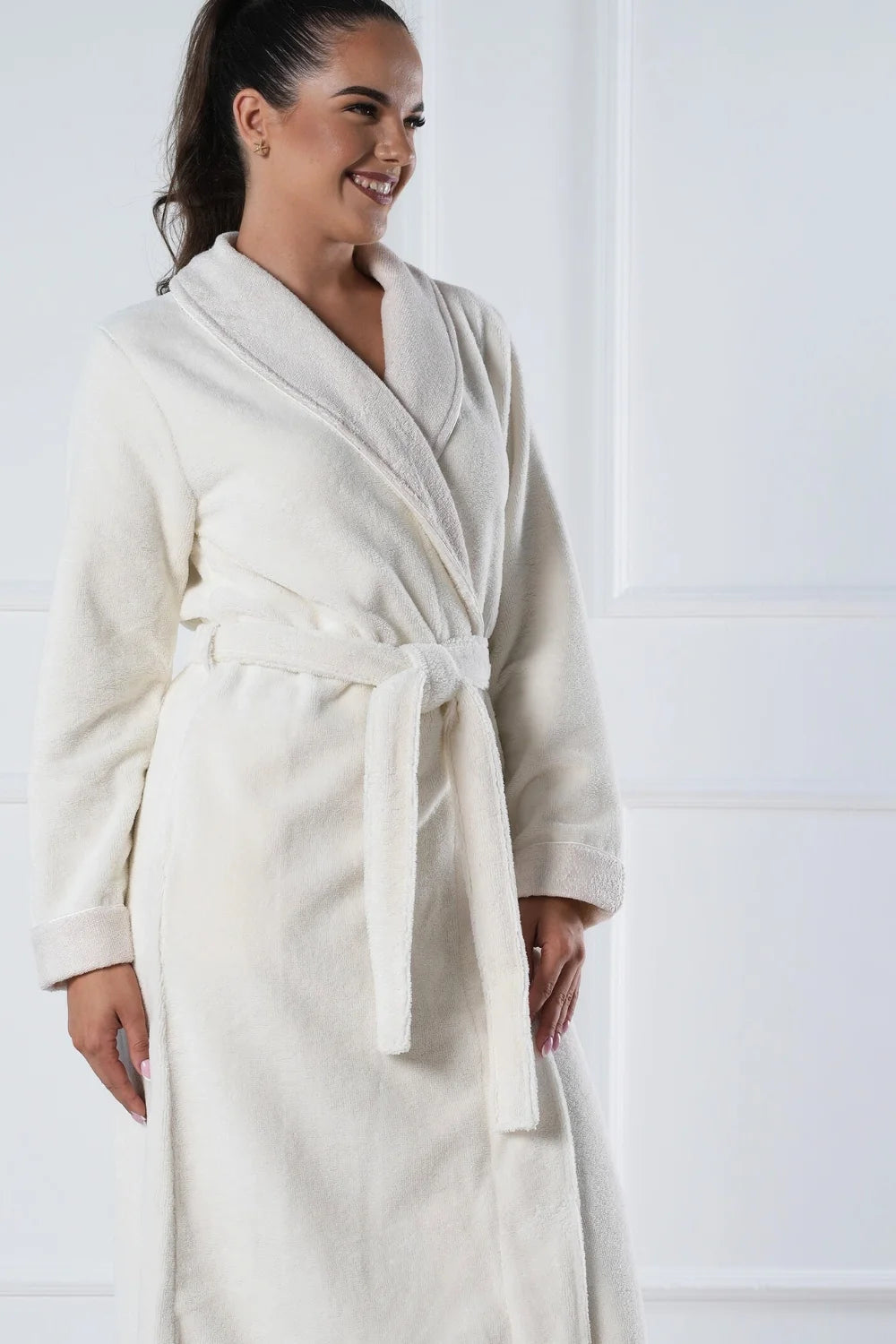 Belmanetti Bamboo Blend Luxe Contrast Shawl Collar in Blackberry - Perfect for slow mornings