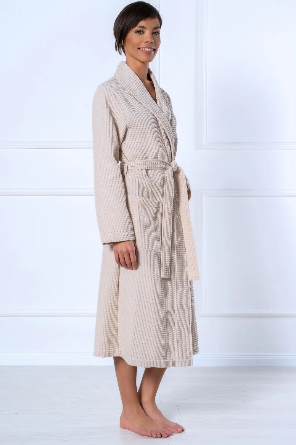 Belmanetti Bamboo Women Waffle Shawl Collar Bathrobe in beige - Gift-ready packaging