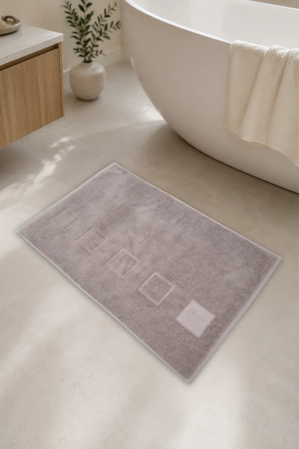 Bamboo-Cotton Bath Mat – Soft, Absorbent & Made to Match