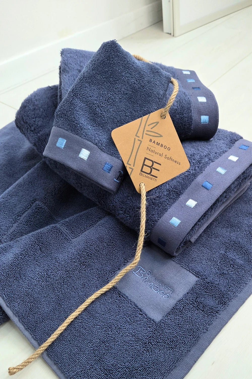 4-Piece Bamboo-Cotton Bathroom Set – Towel Set with Bath Mat