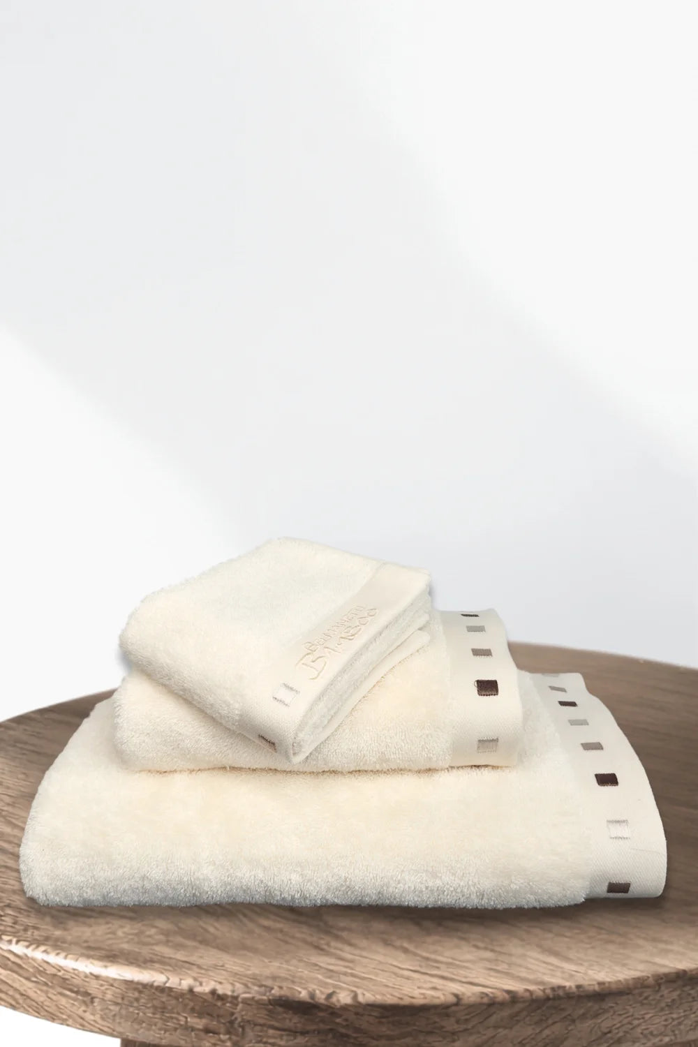 Bamboo-Cotton Towel – Velvety Soft, Made in Europe