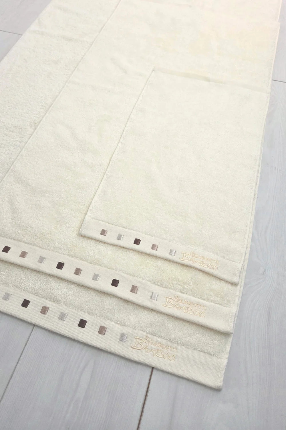 Bamboo-Cotton Towel – Velvety Soft, Made in Europe