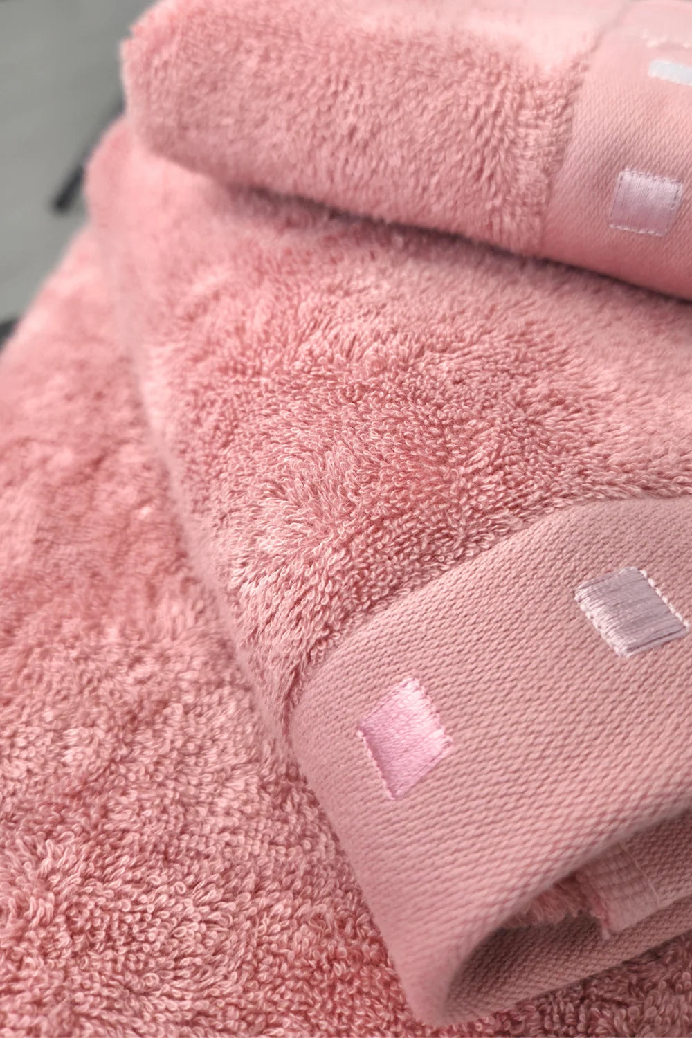 Bamboo-Cotton Towel – Velvety Soft, Made in Europe