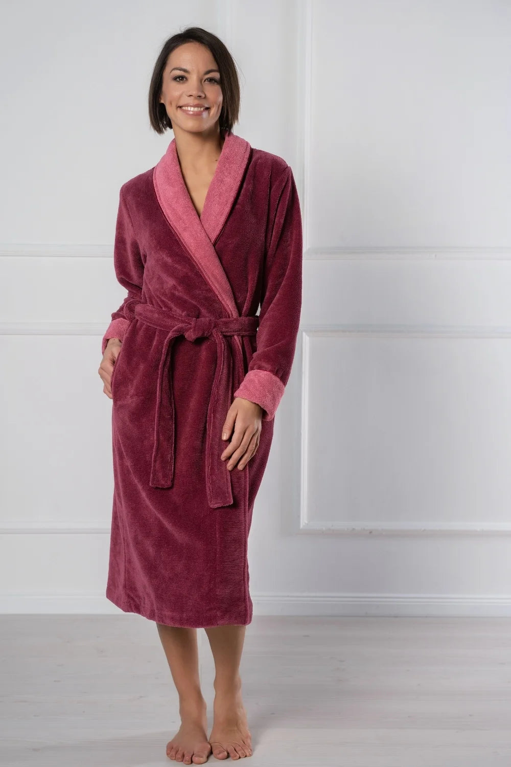 Women’s Dual-Tone Shawl Collar Bathrobe in Bamboo Velour Terry