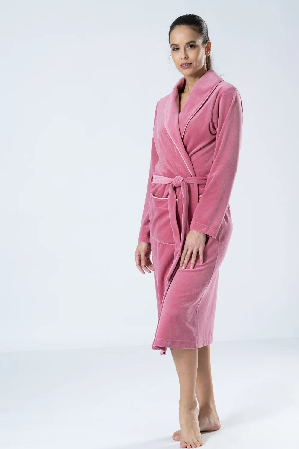 Belmanetti Velour Shawl Collar Bathrobe With Sateen in Burgundy - Perfect for slow mornings