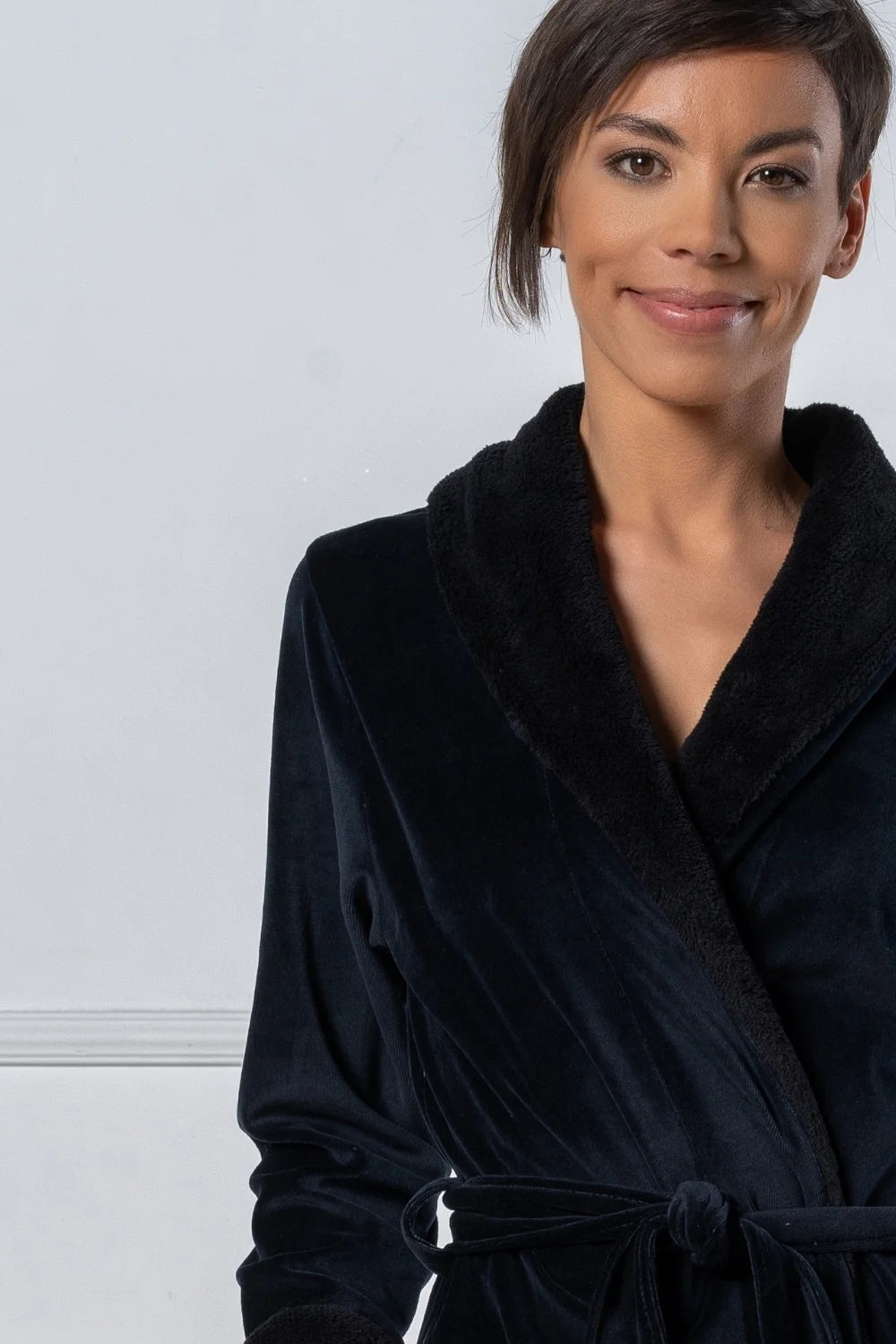 Belmanetti Luxurious Nicky Velour Long Shawl Collar in Black - Perfect for slow mornings