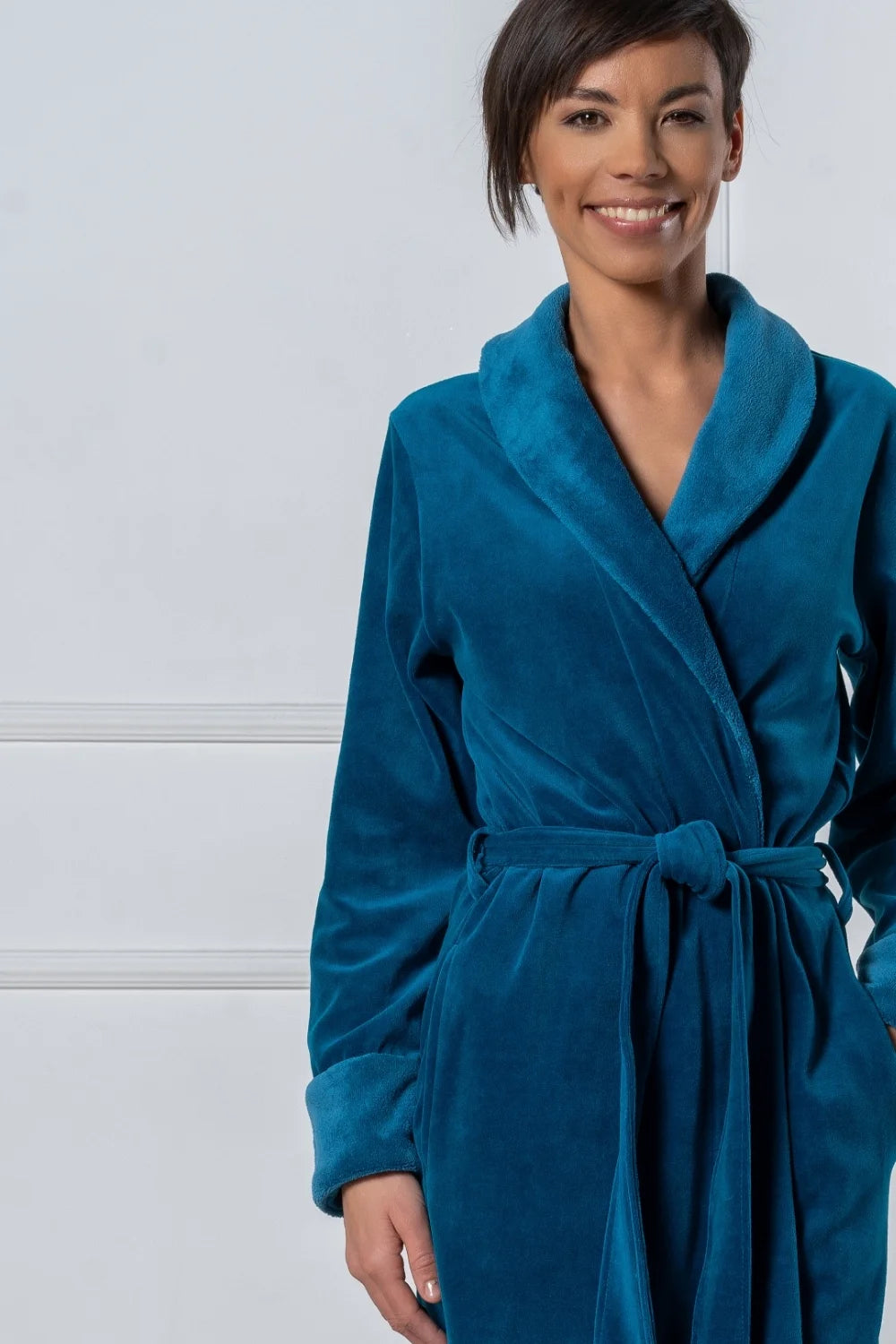 Belmanetti Luxurious Nicky Velour Long Shawl Collar in Petrol - Made in Europe