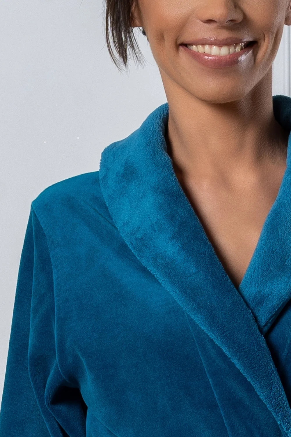 Belmanetti Luxurious Nicky Velour Long Shawl Collar in Petrol - Premium quality fabrics