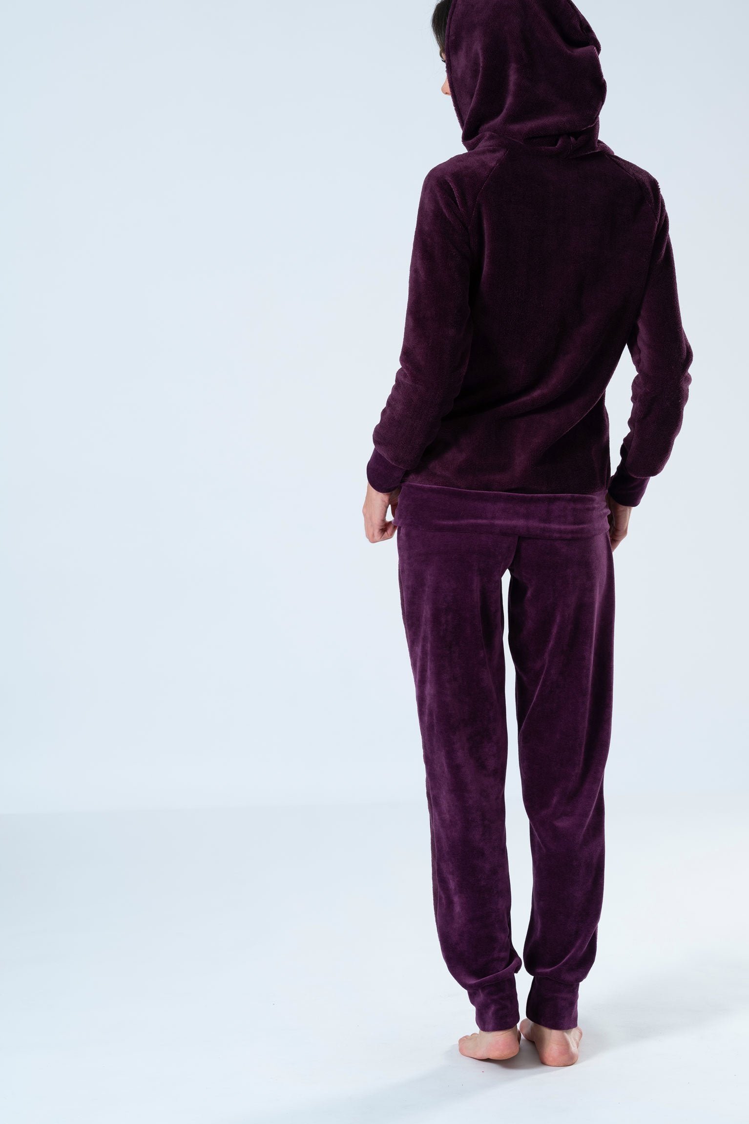 Belmanetti Cozy Bamboo Blend Sweatsuit in Dark Magenta - European craftsmanship