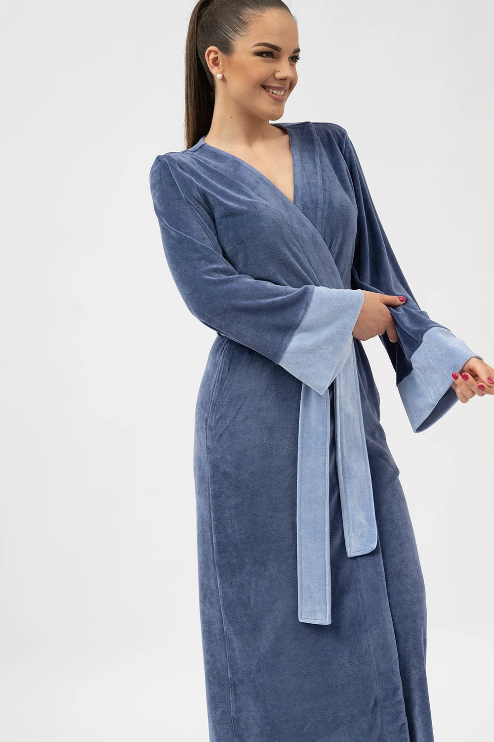 Belmanetti Extra Long Japanese Style Bamboo Kimono in Mid Blue - Sustainable fabric