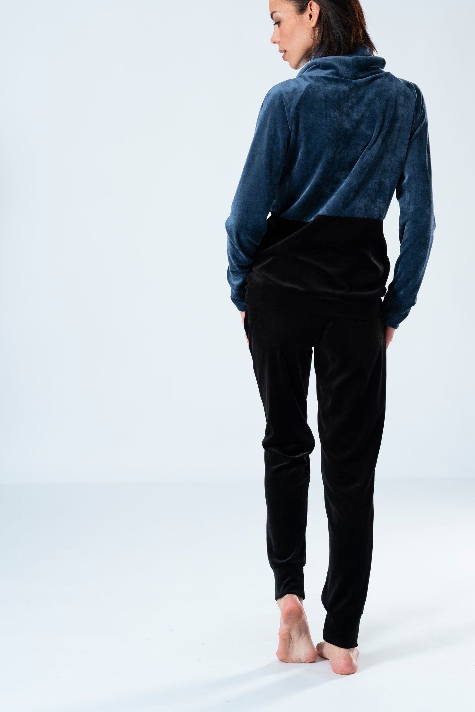 Belmanetti Modal Light Velour Sweatsuit In Colour - Free returns