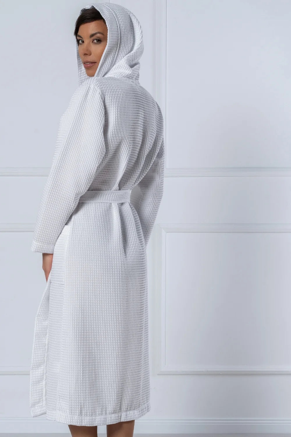 Belmanetti Waffle Bamboo Blend Hooded Robe in white - Made in Europe