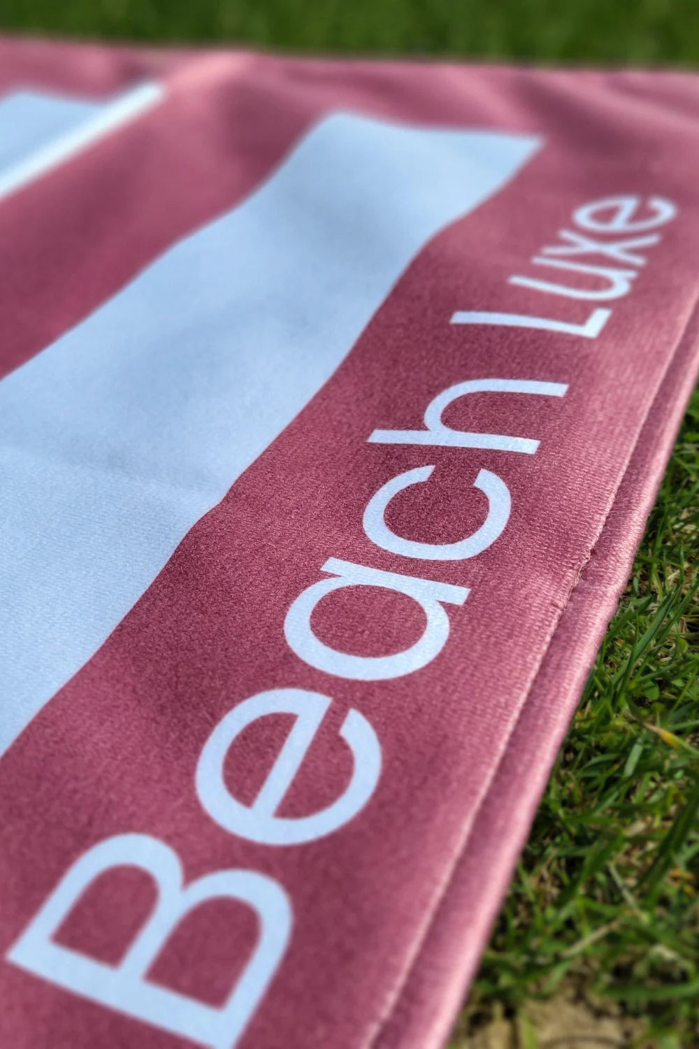 Belmanetti Quick Dry Dual Sided Beach Towel - Gift-ready packaging