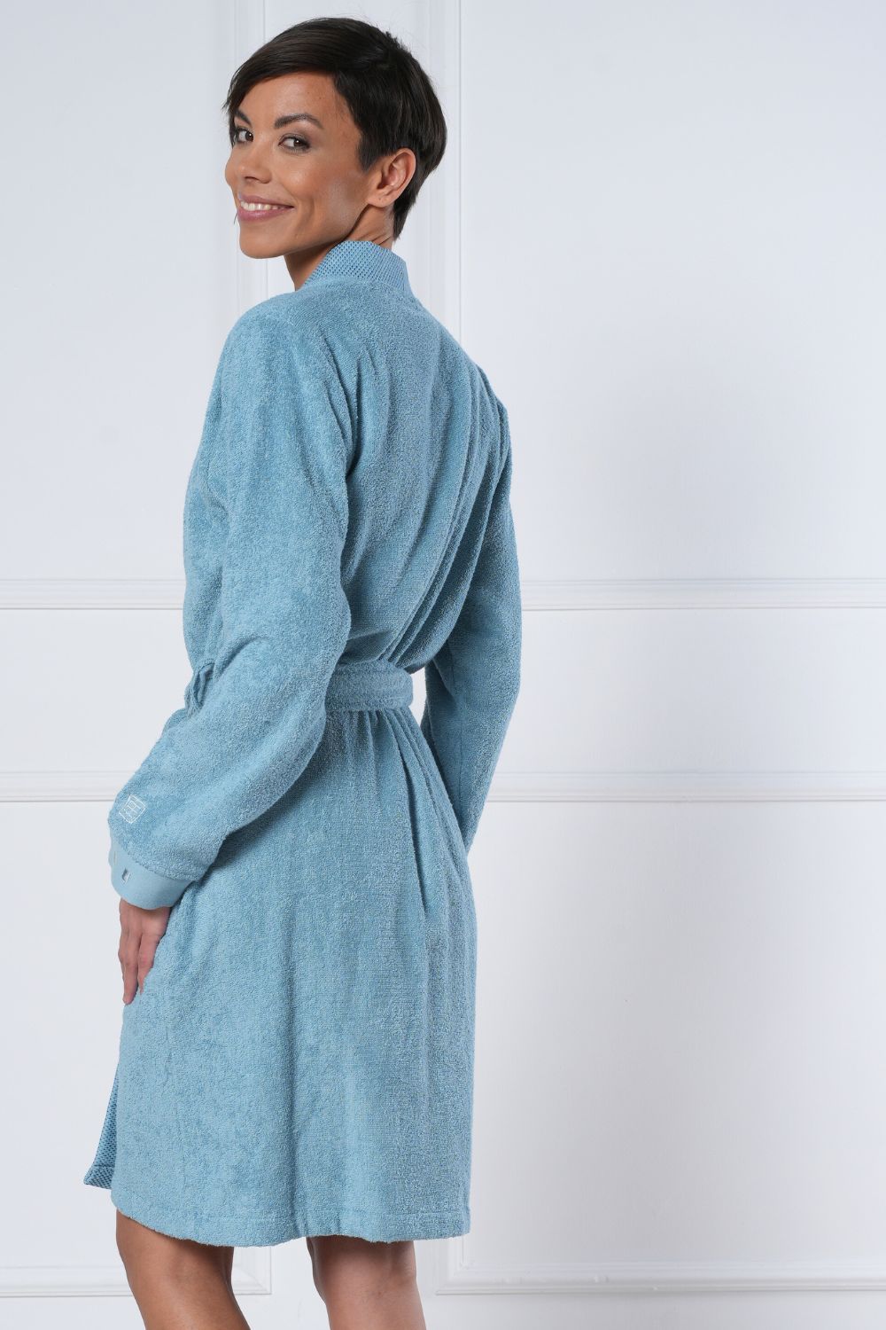 Belmanetti Short Kimono Style Bathrobe Bamboo Cotton in 655 SeaBlue - Gift-ready packaging
