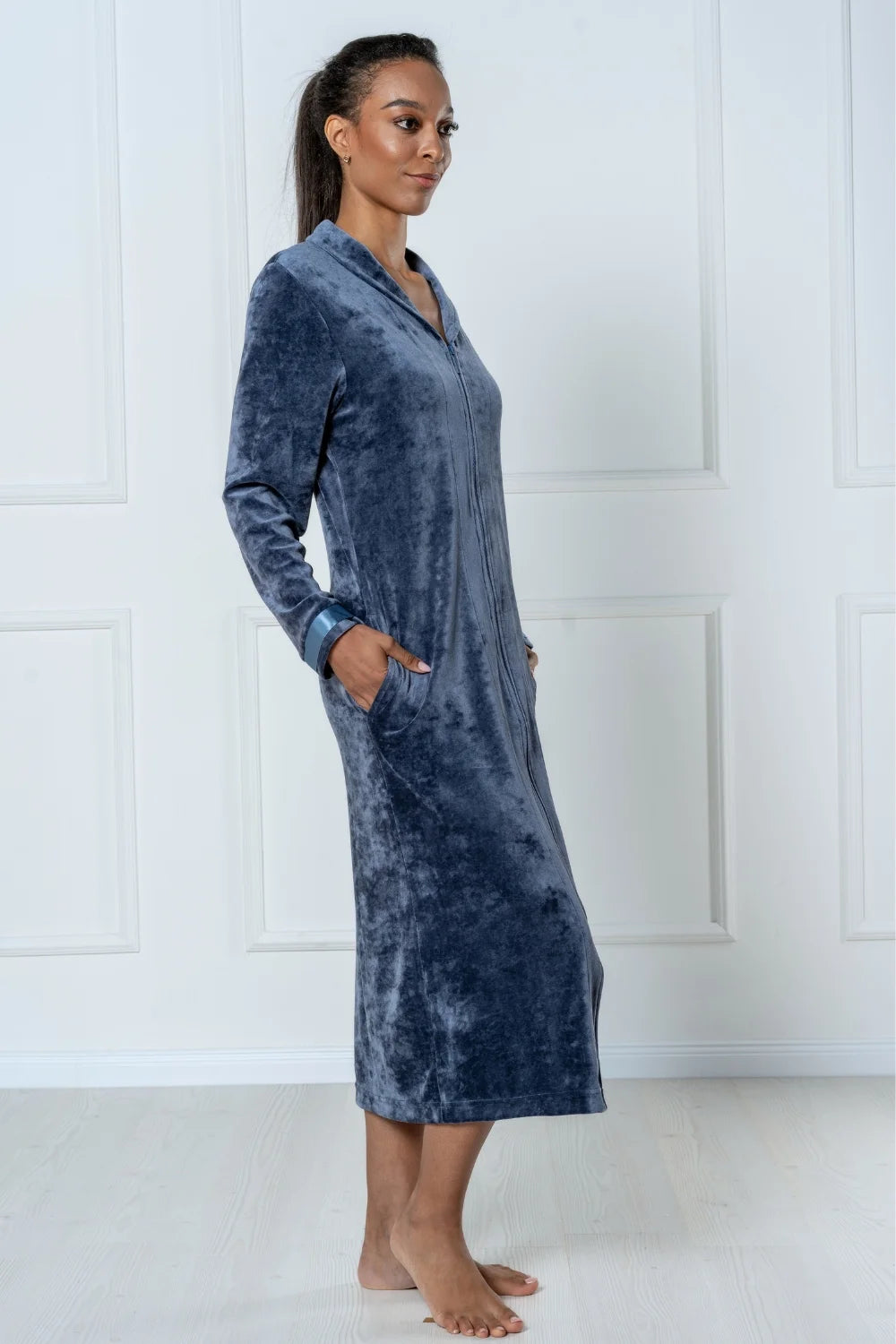 Belmanetti Long Modal Nicky Velour Robe With in Shark grey - European craftsmanship