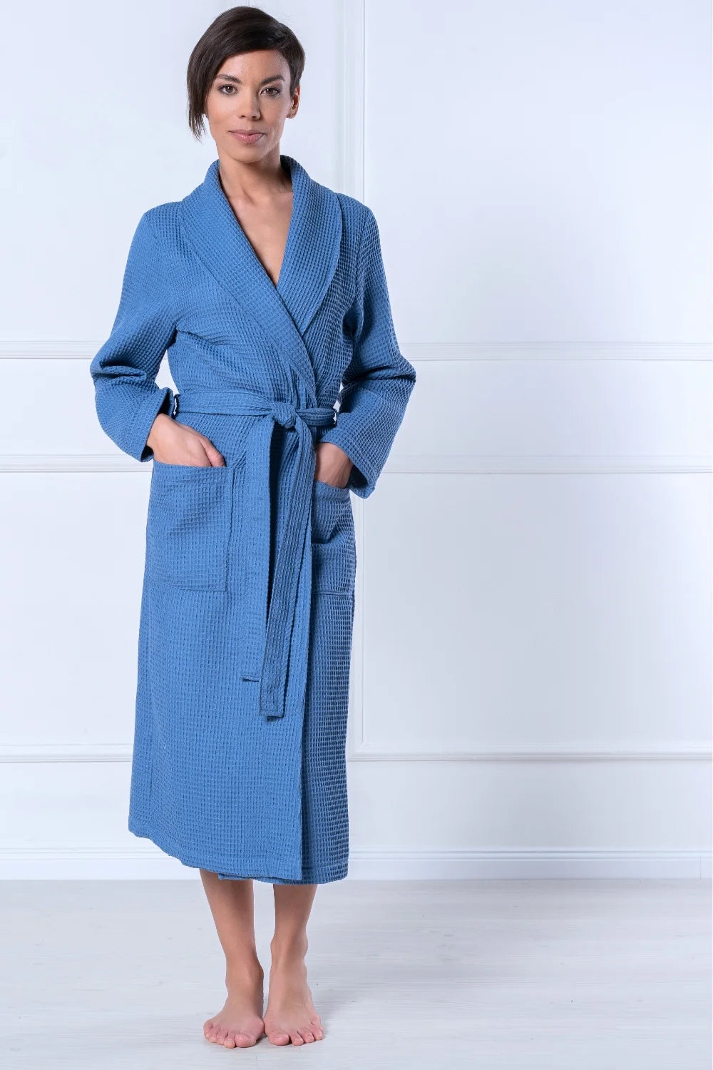 Belmanetti Bamboo Women Waffle Shawl Collar Bathrobe in white - Eco-friendly materials