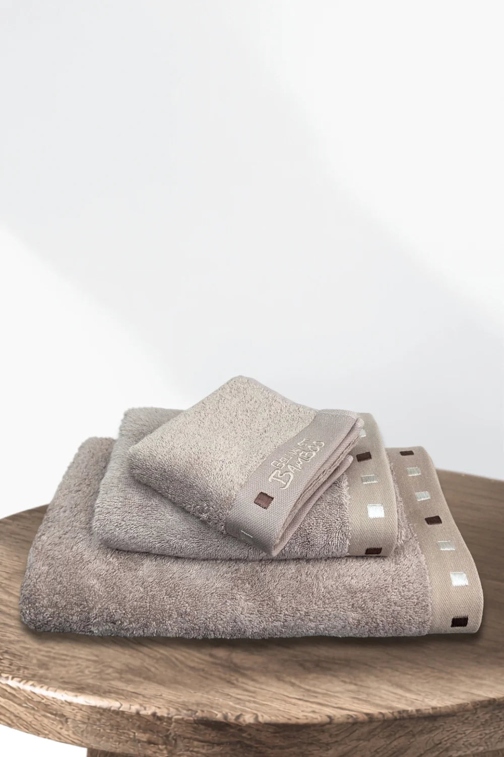 Bamboo-Cotton Towel – Velvety Soft, Made in Europe