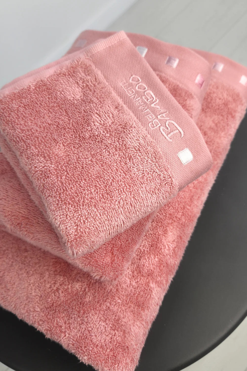 Bamboo-Cotton Towel – Velvety Soft, Made in Europe