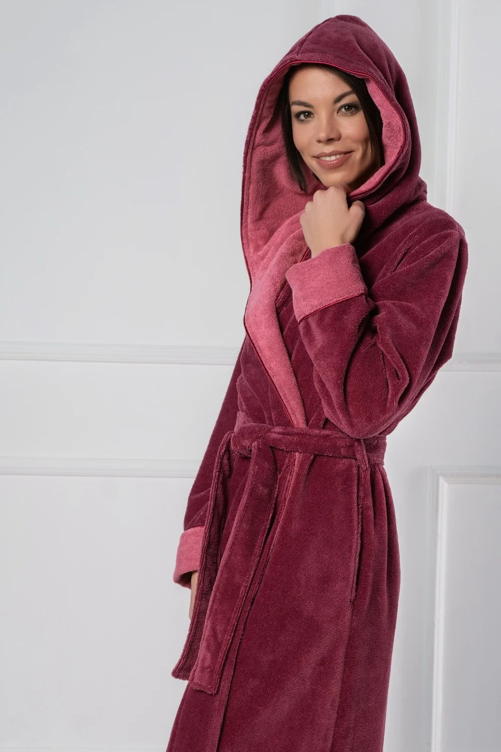 Women’s Dual-Tone Hooded Bathrobe in Bamboo Velour Terry