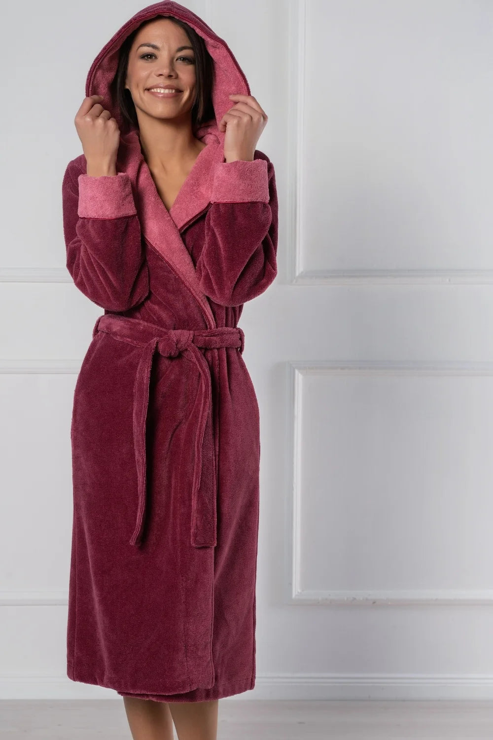 Women’s Dual-Tone Hooded Bathrobe in Bamboo Velour Terry