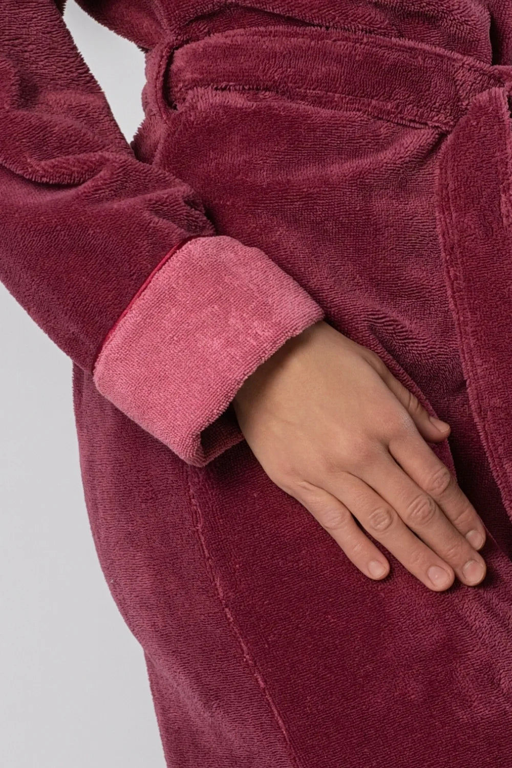 Women’s Dual-Tone Hooded Bathrobe in Bamboo Velour Terry