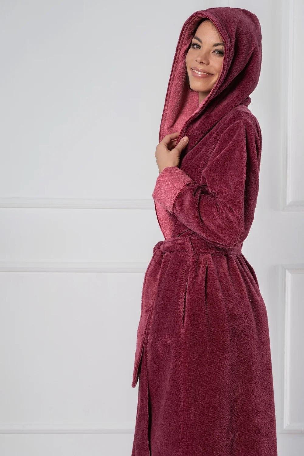 Women’s Dual-Tone Hooded Bathrobe in Bamboo Velour Terry