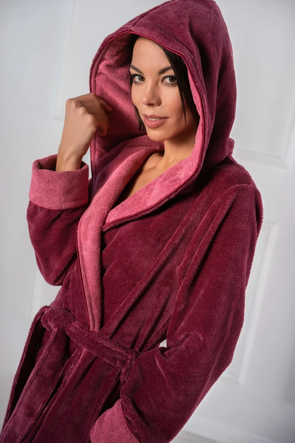 Women’s Dual-Tone Hooded Bathrobe in Bamboo Velour Terry