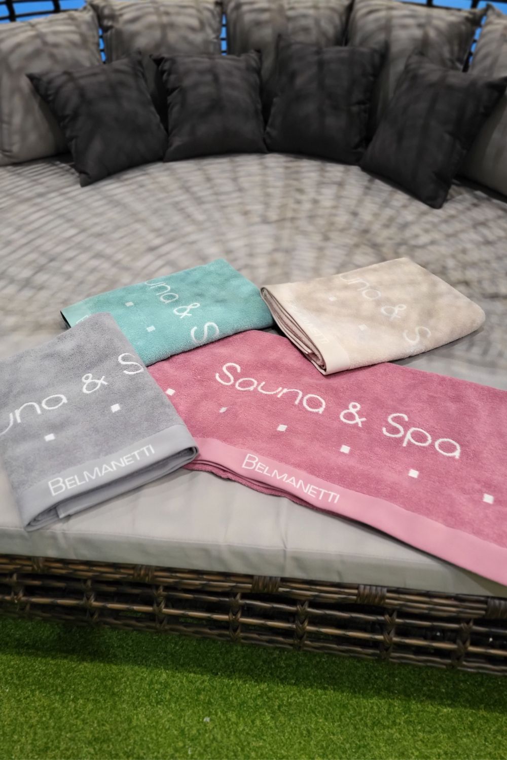 Belmanetti 2160 Sauna Towel 80X160 - Lounge-ready comfort