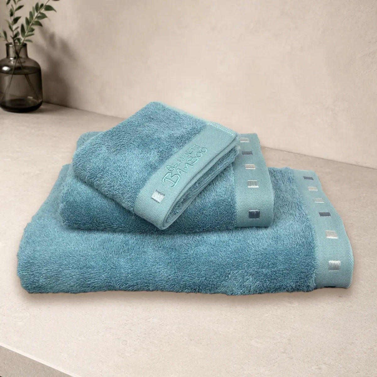 Bamboo-Cotton Towel – Velvety Soft & Quick-Drying