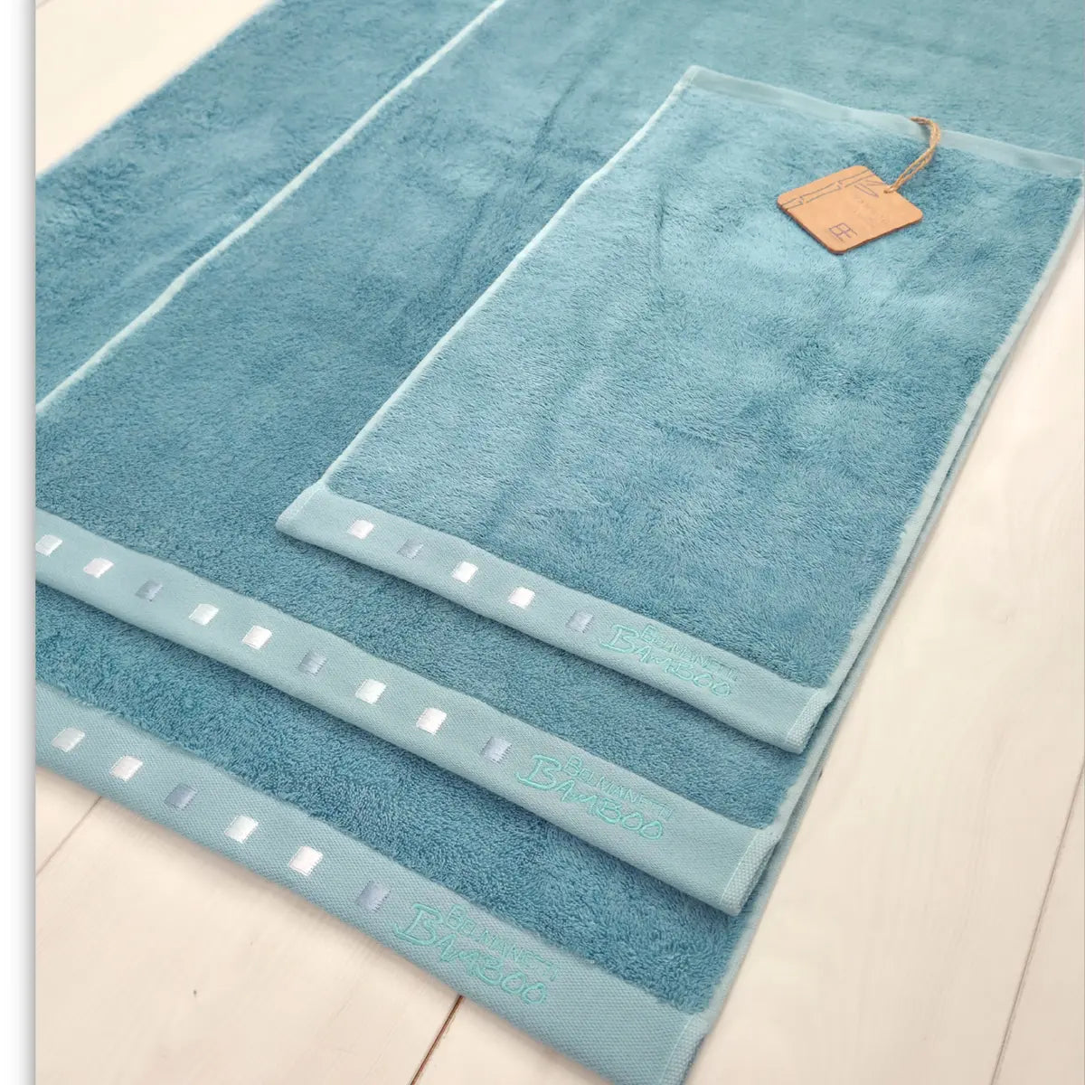 Bamboo-Cotton Towel – Velvety Soft & Quick-Drying