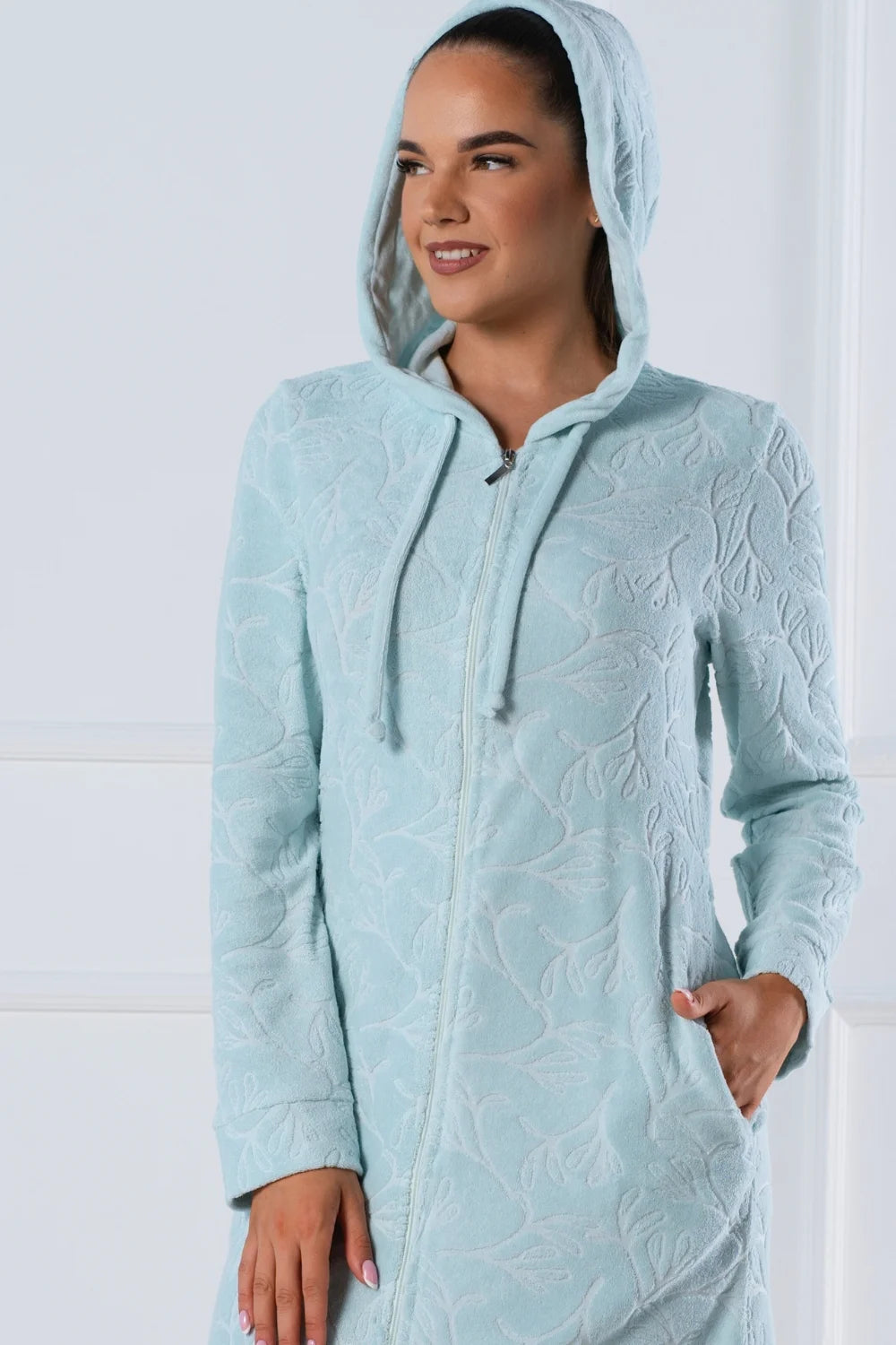 Belmanetti Hooded Jacquard Knit Zip Bathrobe Lightweight in Pastel Green - Premium quality fabrics