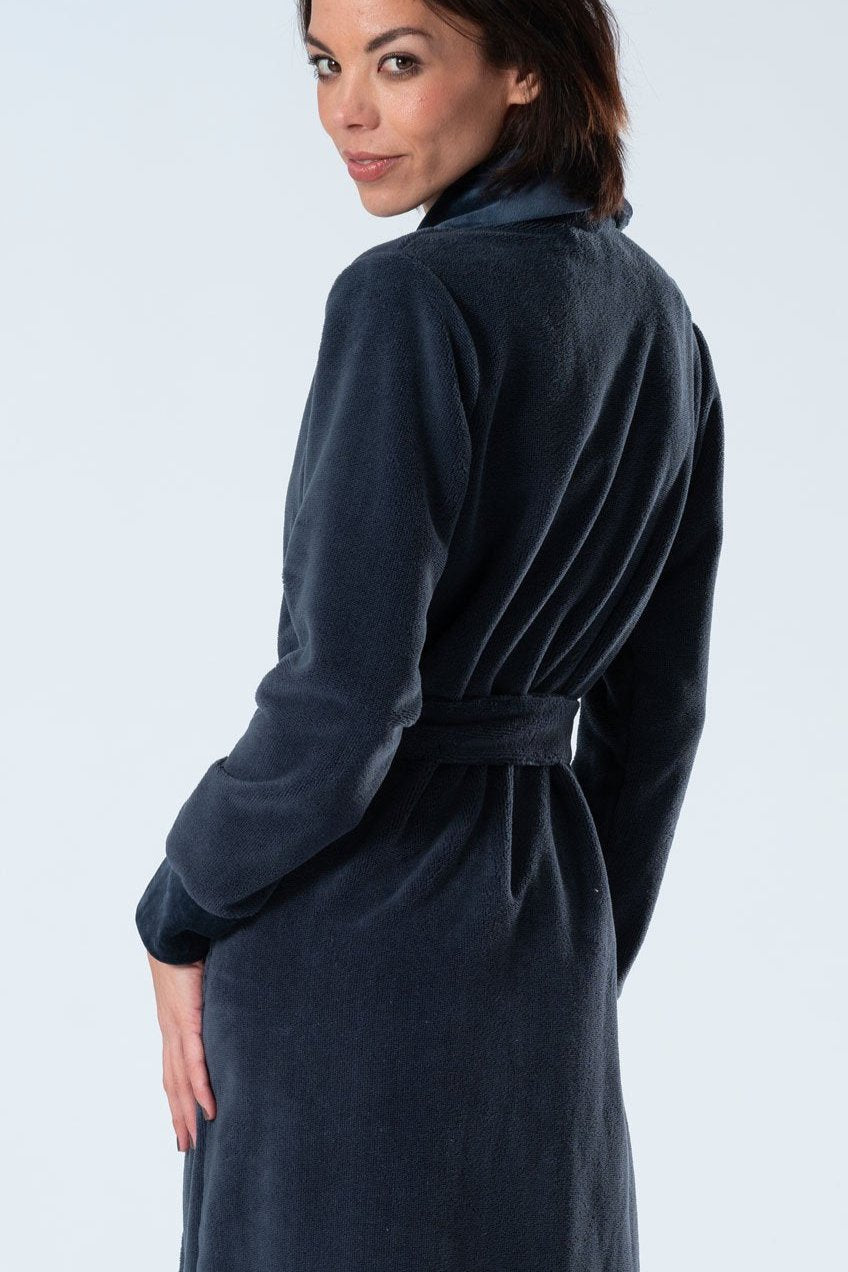 Belmanetti Bamboo Blended Double Fabric Shawl Collar in Dark Magenta - Everyday spa comfort