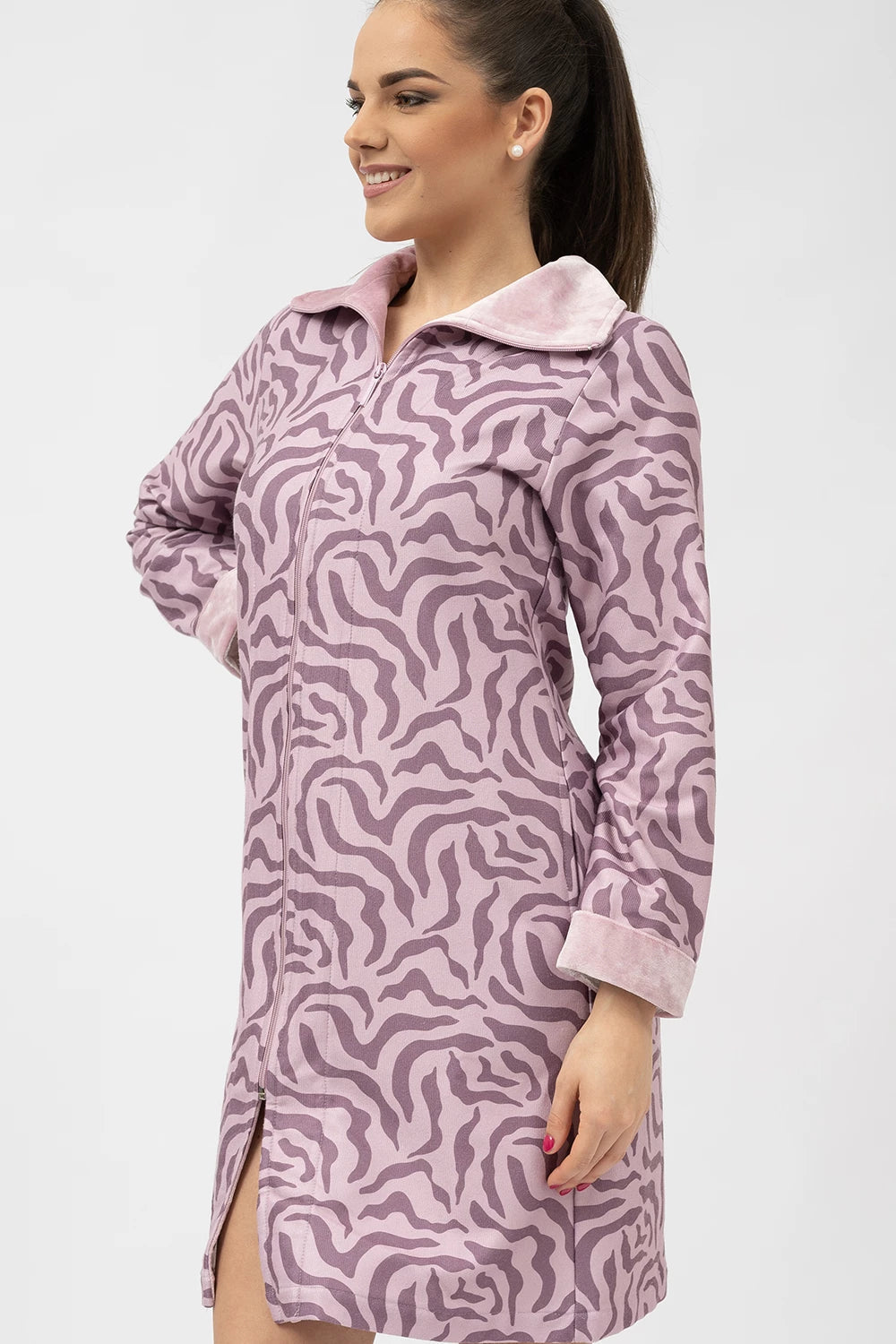 Belmanetti Printed Bamboo Blend Zip Up Robe in Mauve - Everyday spa comfort