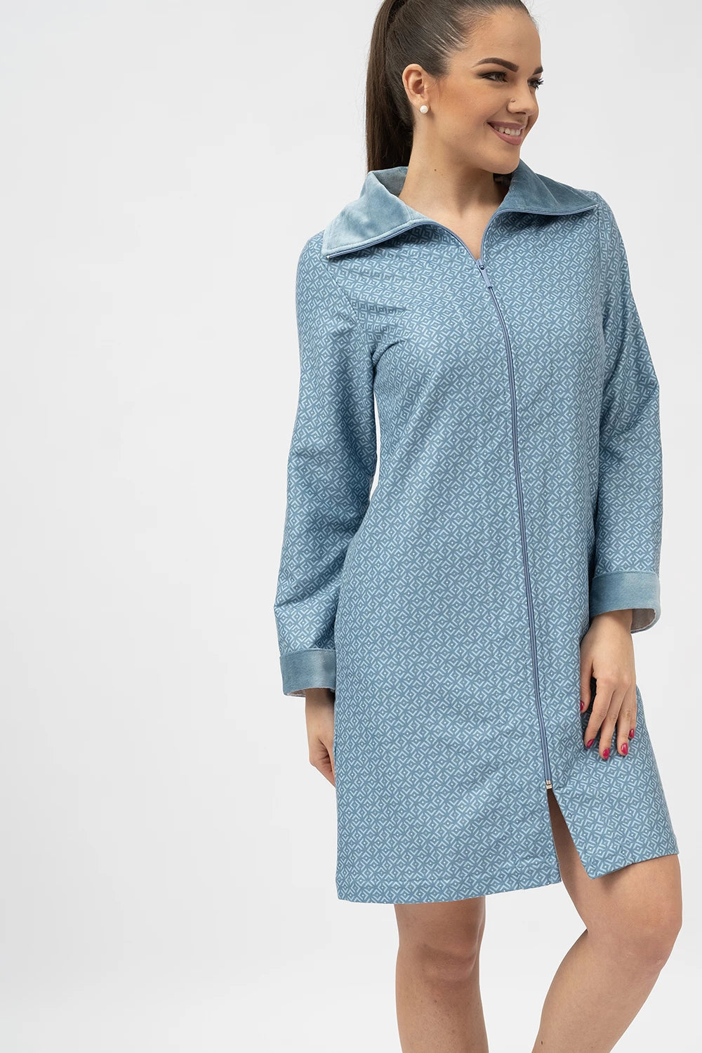 Belmanetti Printed Bamboo Blend Zip Up Robe in Blue - Premium quality fabrics