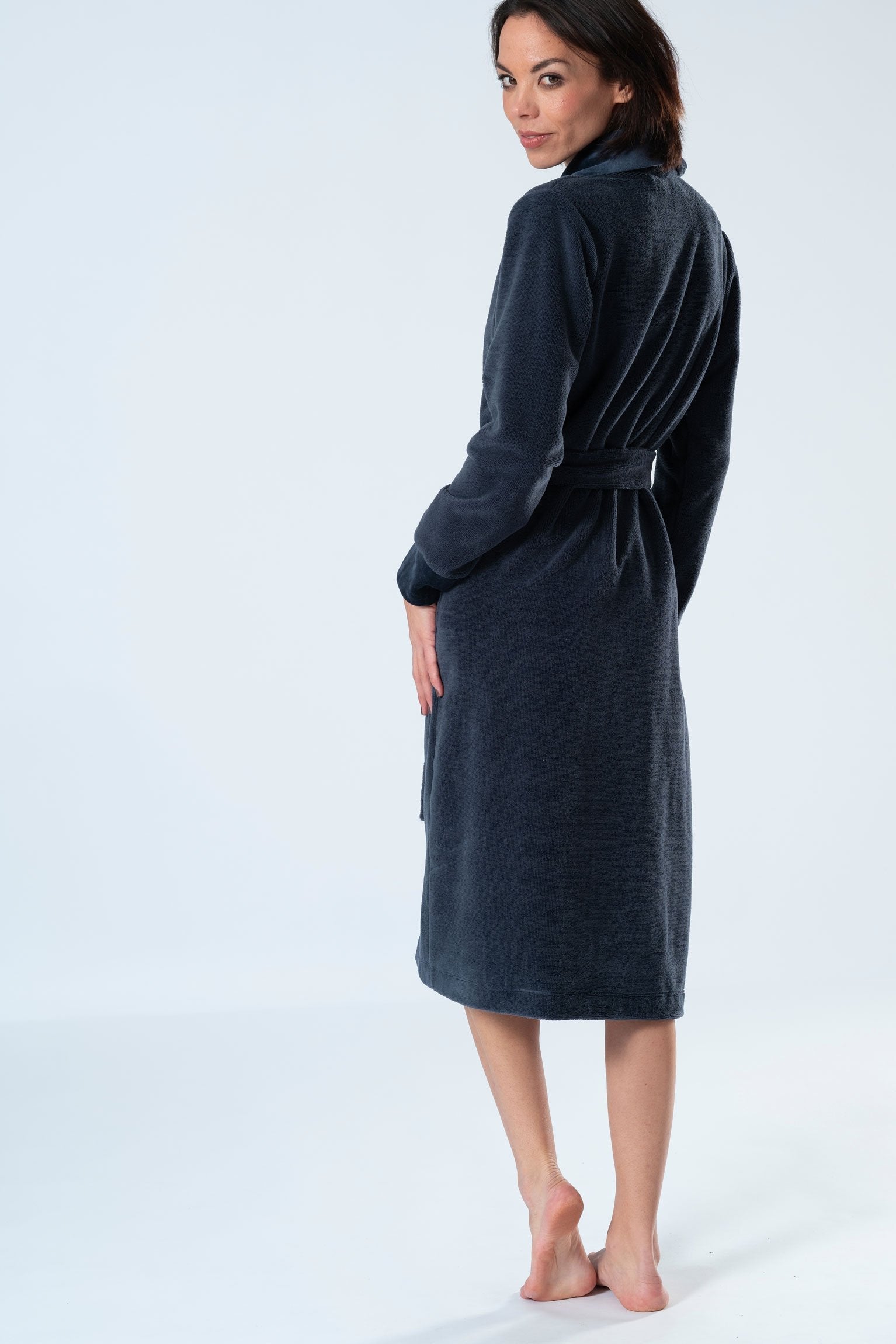 Belmanetti Bamboo Blended Double Fabric Shawl Collar in Dark Magenta - Made in Europe